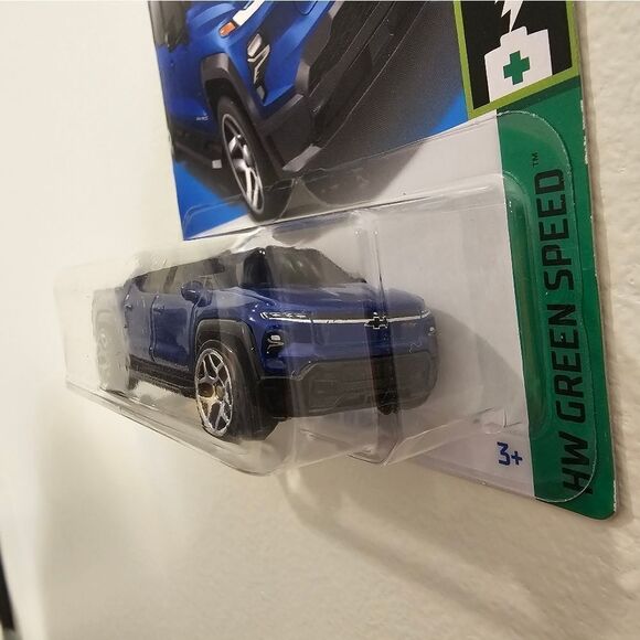 Hot Wheel Chevy Silverado EV RST Truck HW Green Speed Hotwheels Pickup New 2024 - Picture 5 of 7